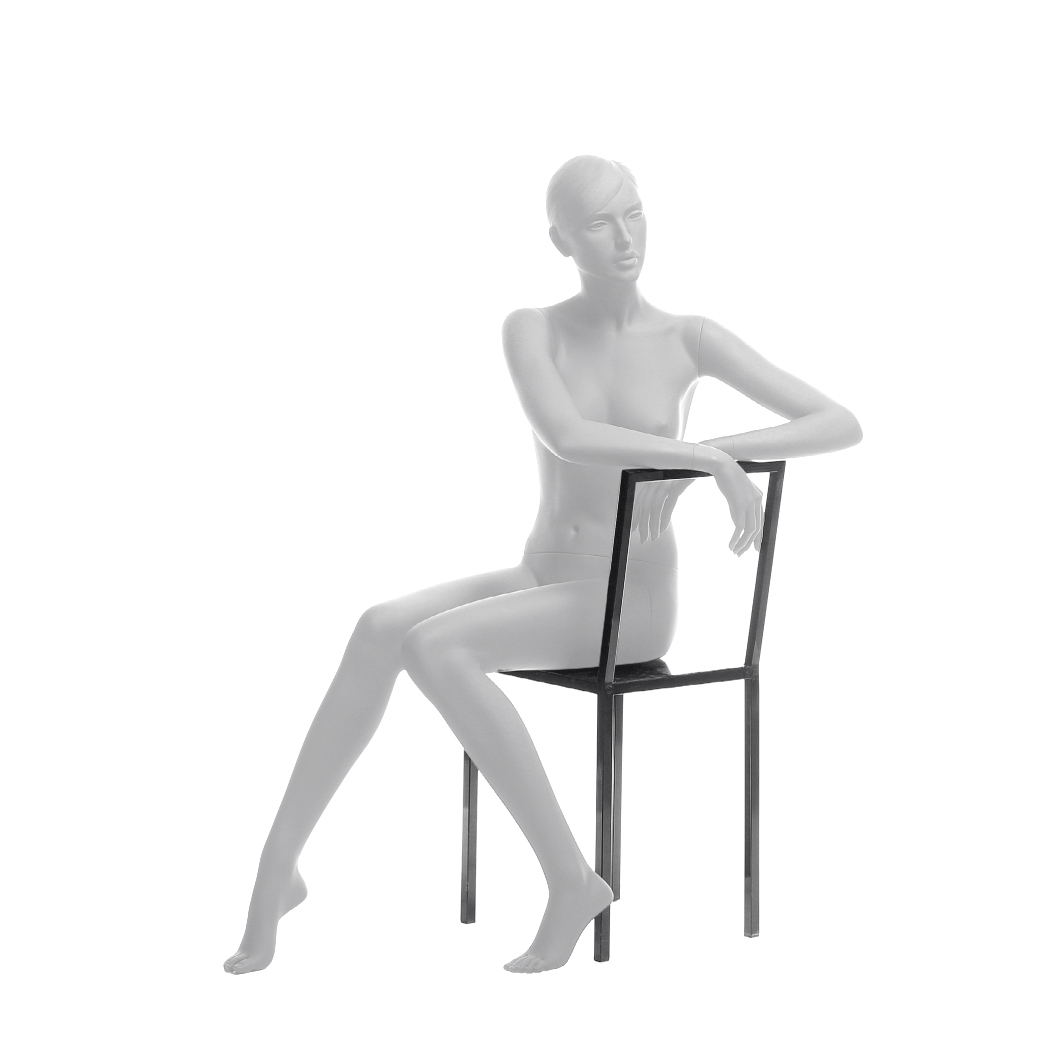 Kvinna sittande inkl. stol