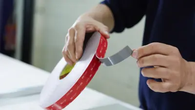 Tejp och lim för industri