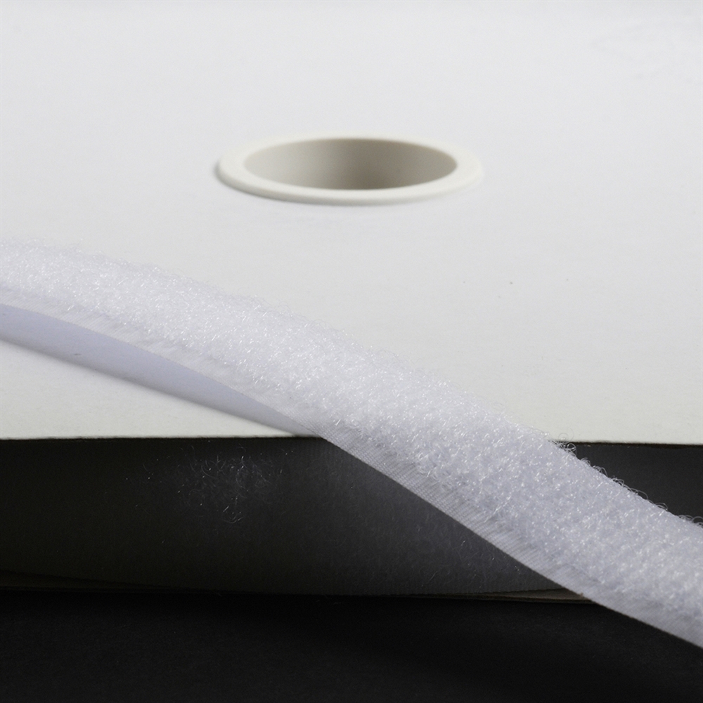 Kardborre hona | Vit